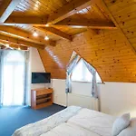 Győrfi Apartman *