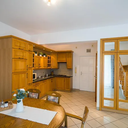 Apartment Gyorfi Apartmanhaz *