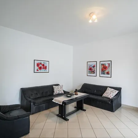 Gyorfi Apartmanhaz * Zamárdi