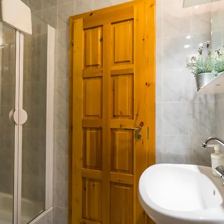 Апартаменты Gyorfi Apartmanhaz