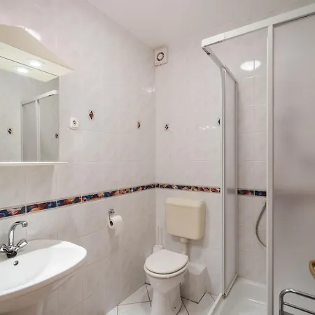 Gyorfi Apartmanhaz Апартаменты *