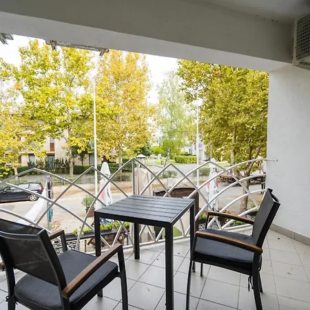 Gyorfi Apartmanhaz Апартаменты Замарди