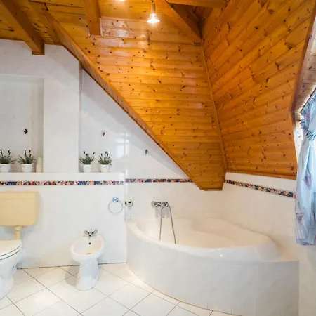 Gyorfi Apartmanhaz Apartment