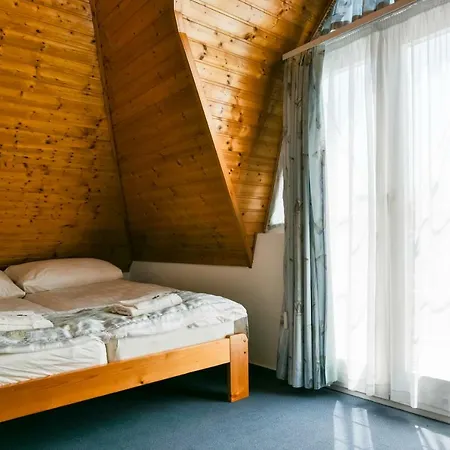 Gyorfi Apartmanhaz Apartment *