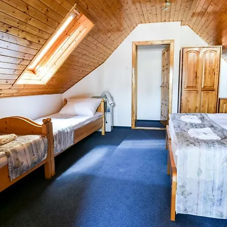 Апартаменты Gyorfi Apartmanhaz