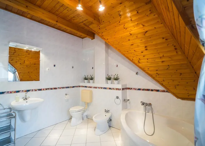 Gyorfi Apartmanhaz *